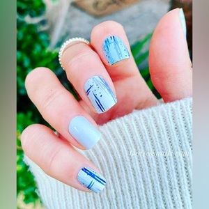 Color Street Nail Strips in Feeling Paint